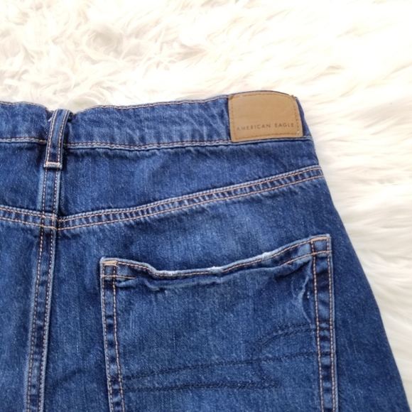 American Eagle Denim Distressed Tomgirl Shorts 4 - Picture 7 of 14
